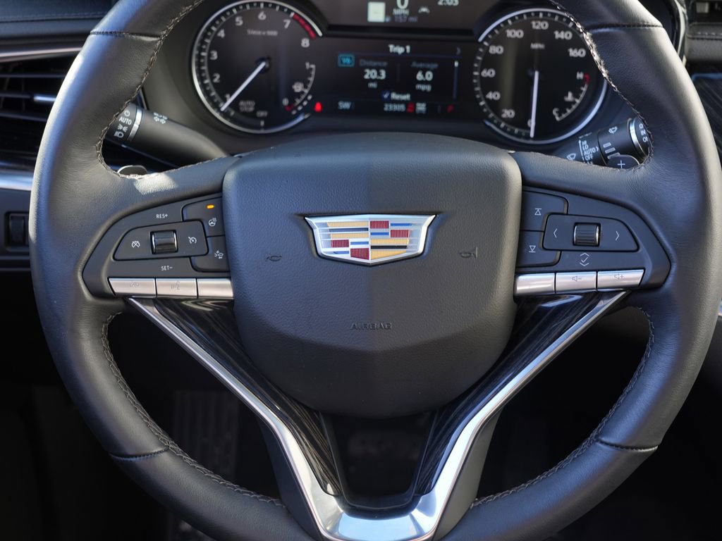 Used 2025 Cadillac XT6 Premium Luxury image 26