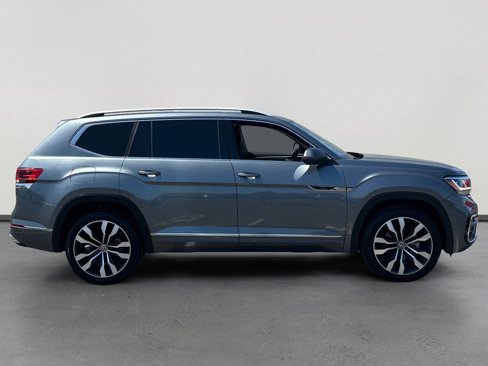 Certified 2022 Volkswagen Atlas SEL Premium AWD/4WD image 6