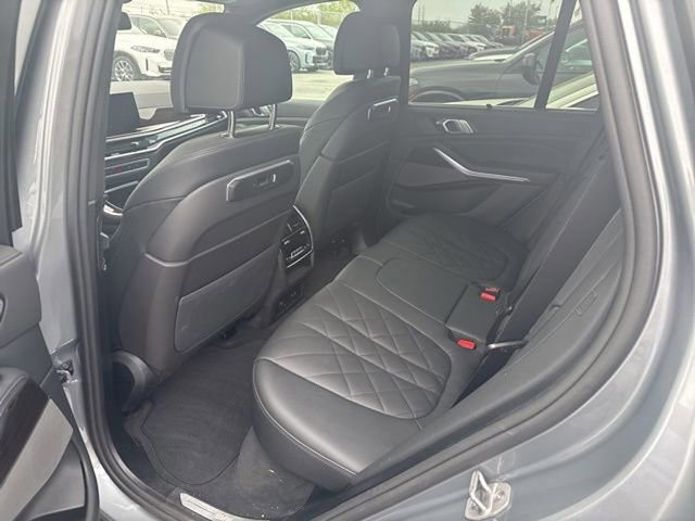 Used 2026 BMW X5 xDrive40i w/ Climate Comfort Package image 13