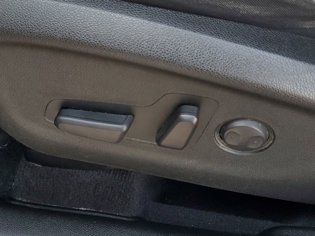 Used 2019 Kia Sorento S image 10