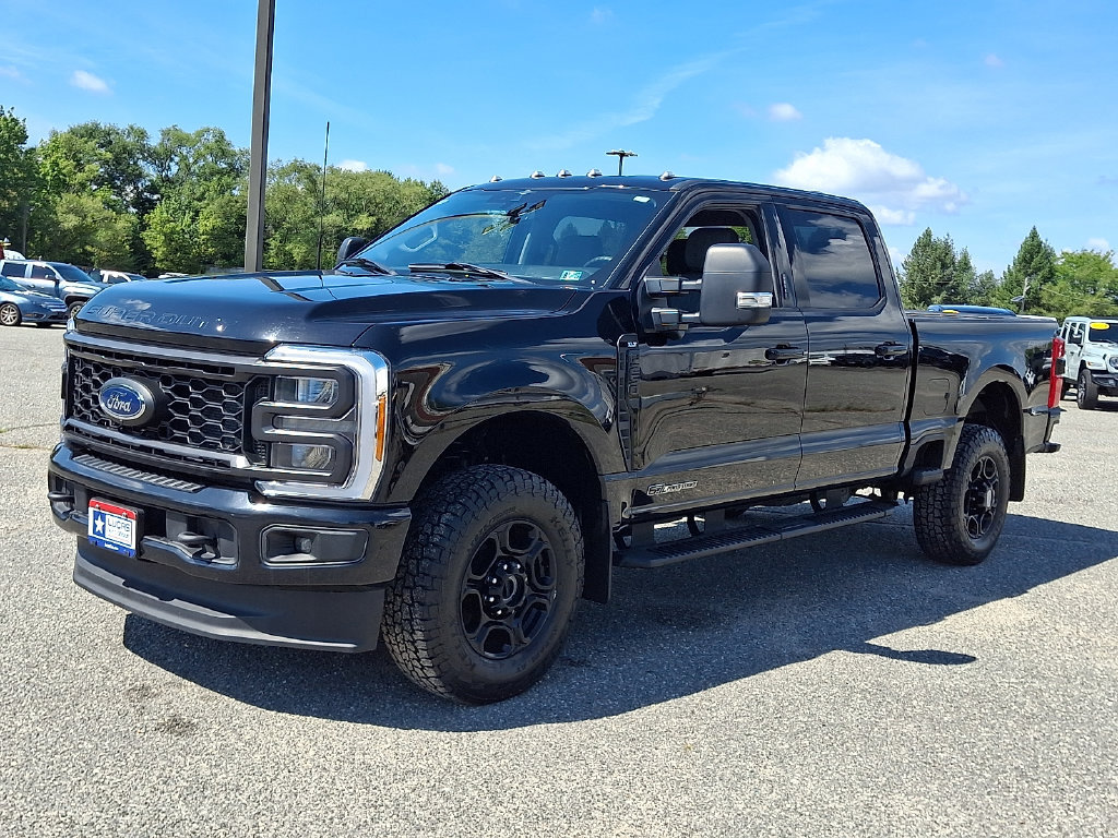 Used 2023 Ford F250 XLT w/ XLT Premium Package AWD/4WD image 6