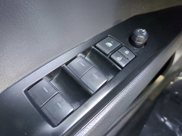 Used 2025 Toyota Camry SE image 21