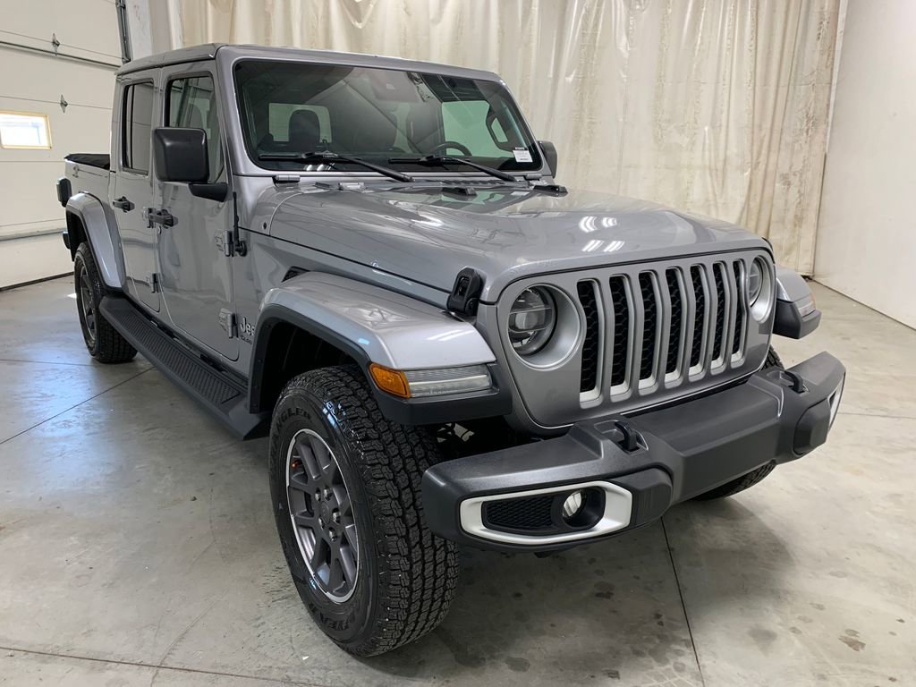 Used 2020 Jeep Gladiator Overland video 2