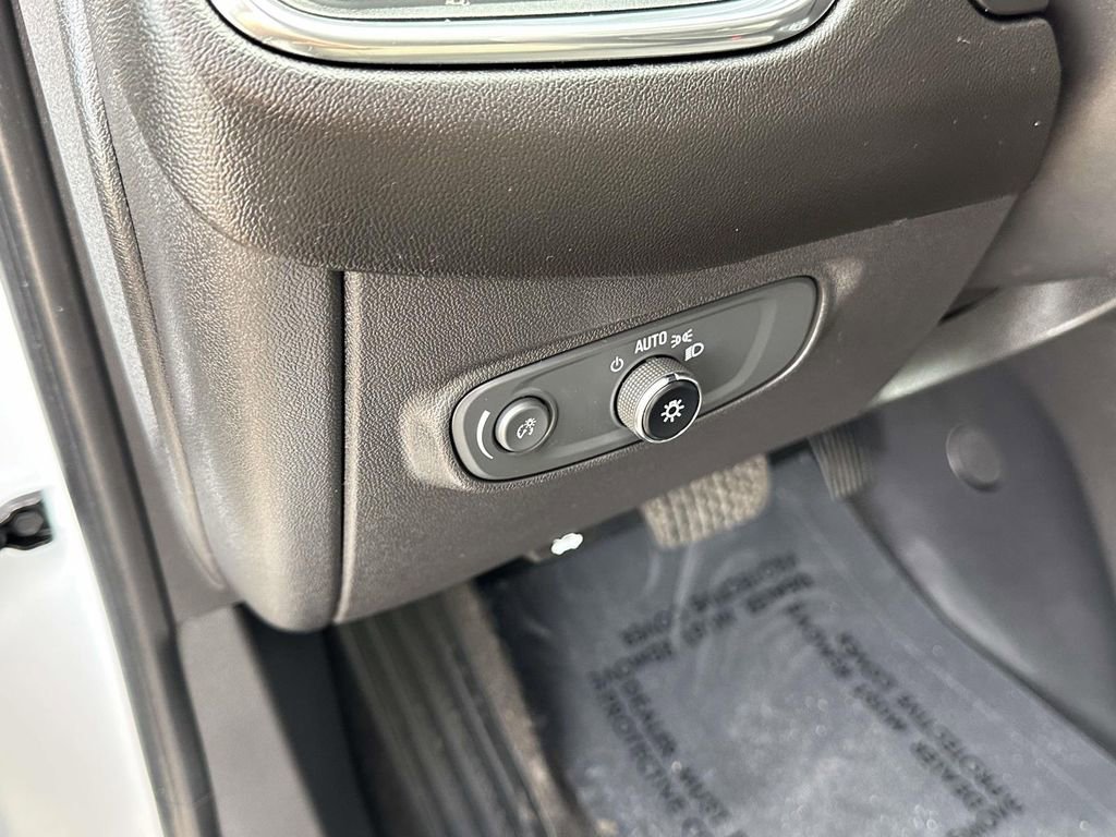 Certified 2023 Chevrolet Equinox LT image 20