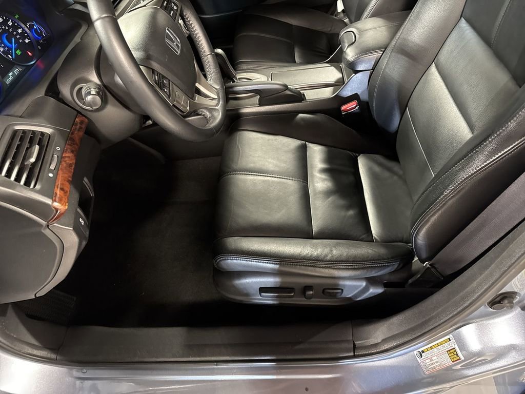 Used 2010 Honda Crosstour EX-L image 3