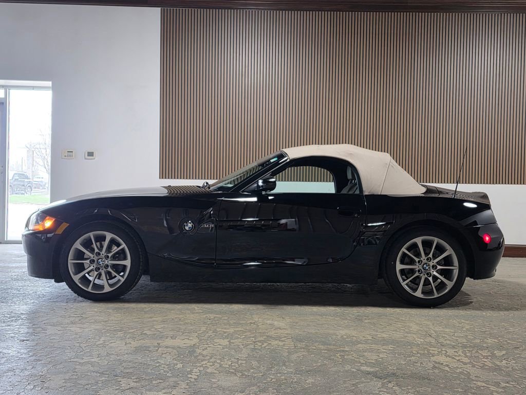 Used 2007 BMW Z4 3.0i image 25