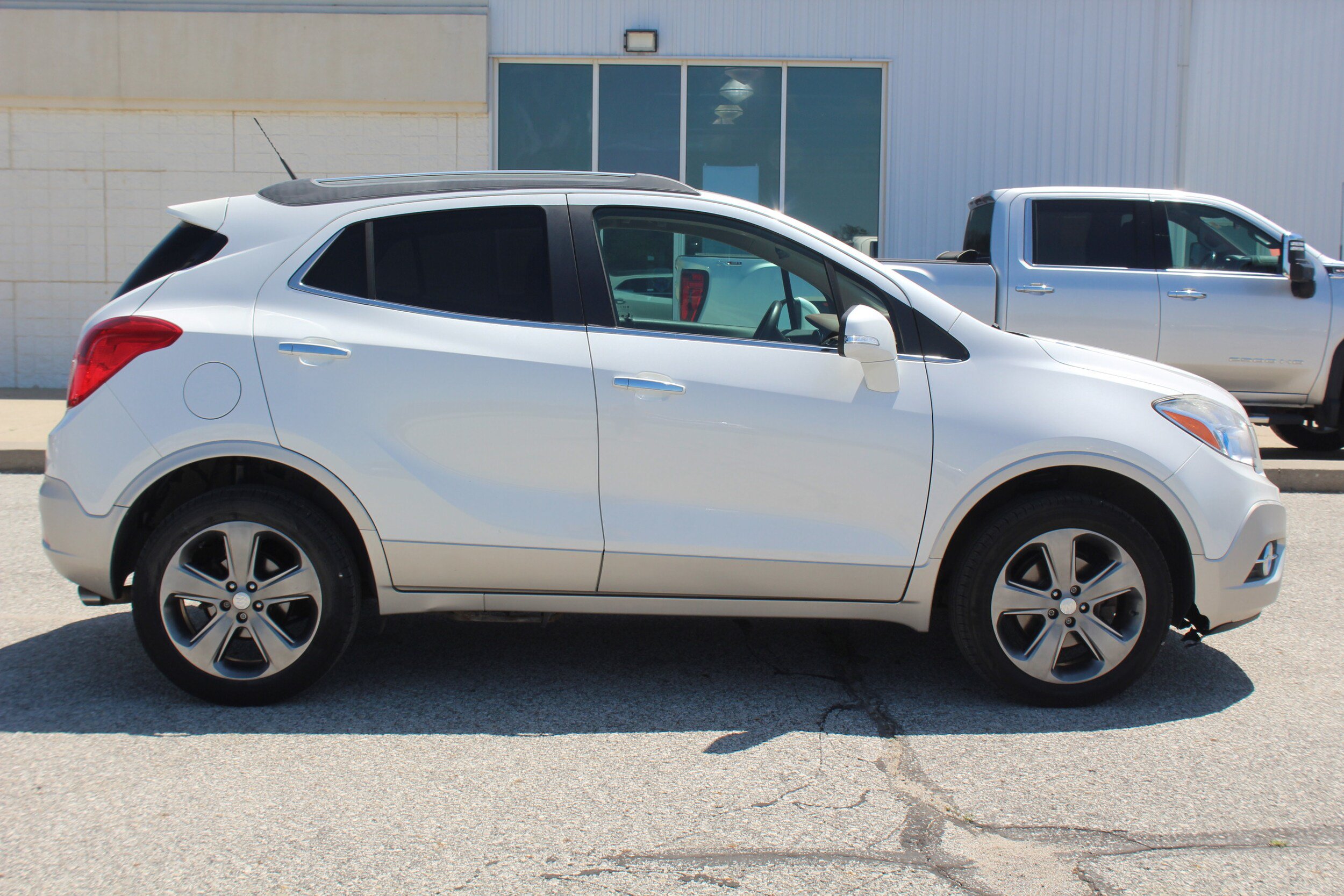 Used 2014 Buick Encore Leather AWD/4WD image 4