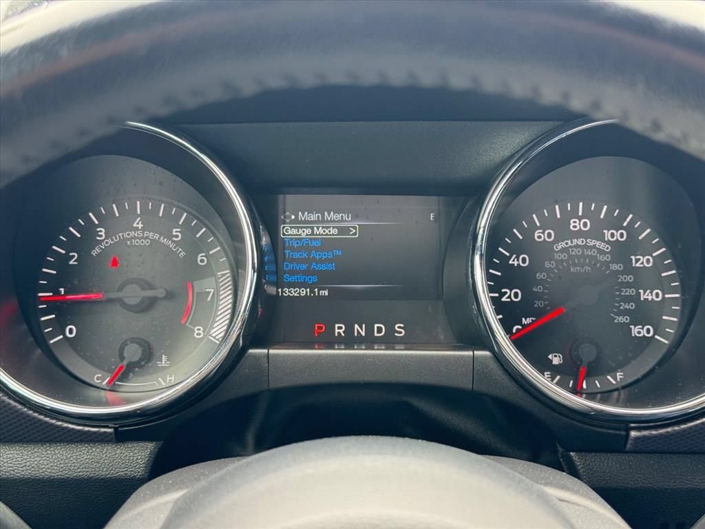 Used 2017 Ford Mustang Coupe RWD image 18