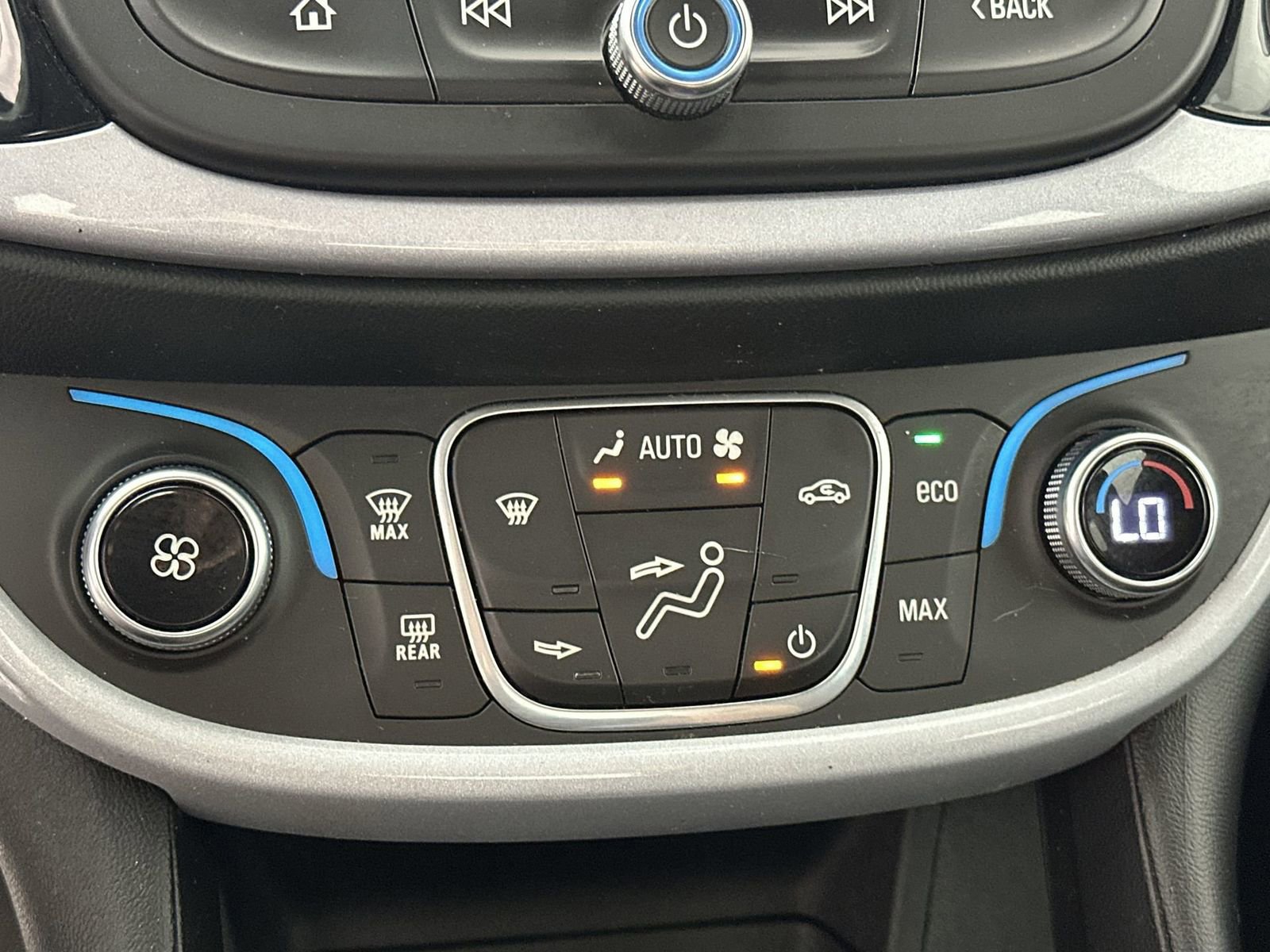 Used 2017 Chevrolet Volt LT image 19