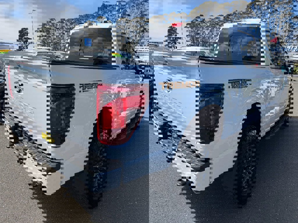 Used 2025 Ford F150 Tremor w/ Tow/Haul Package image 7