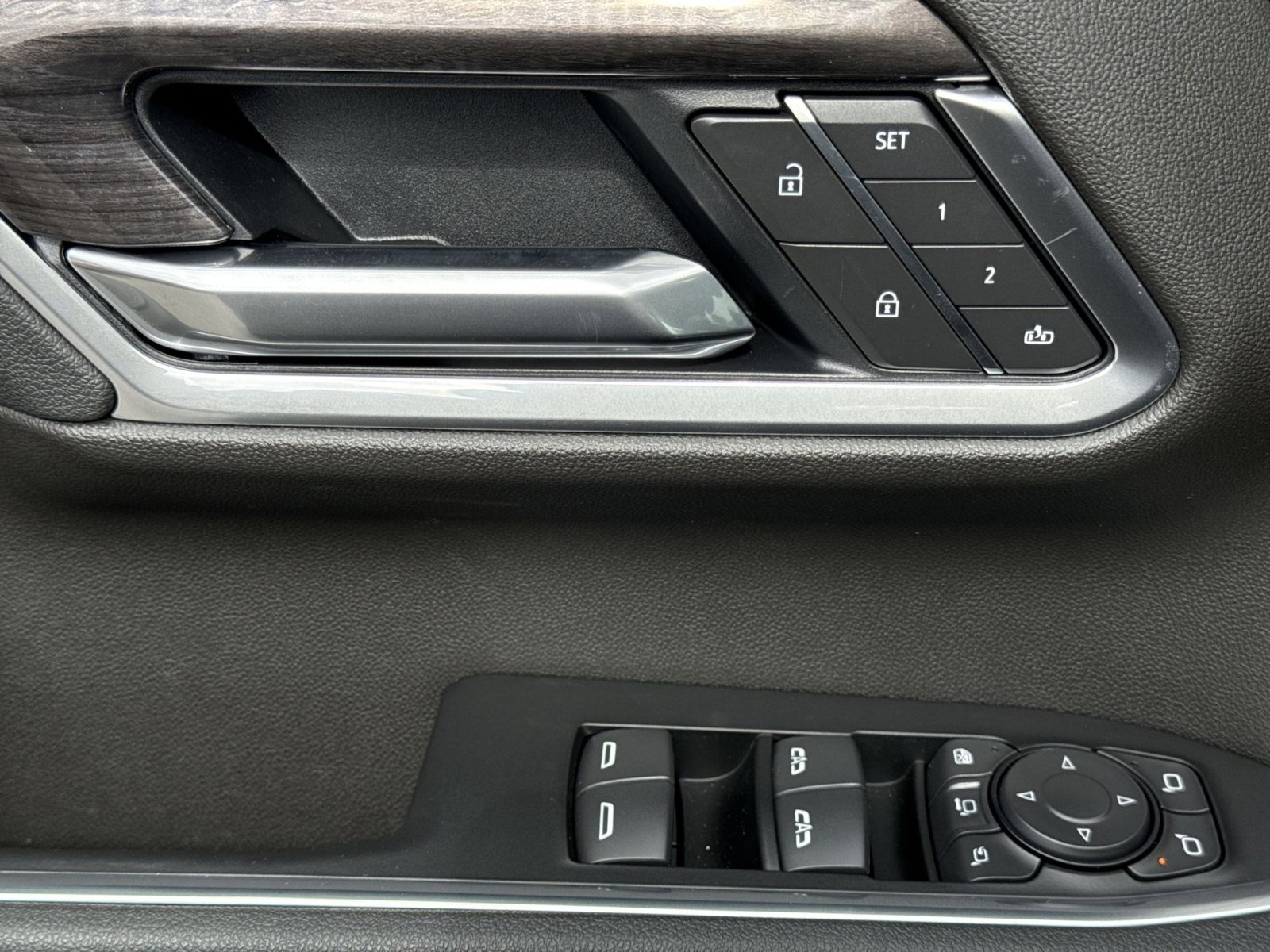 New 2026 Chevrolet Silverado 2500 LTZ w/ LTZ Plus Package AWD/4WD image 15