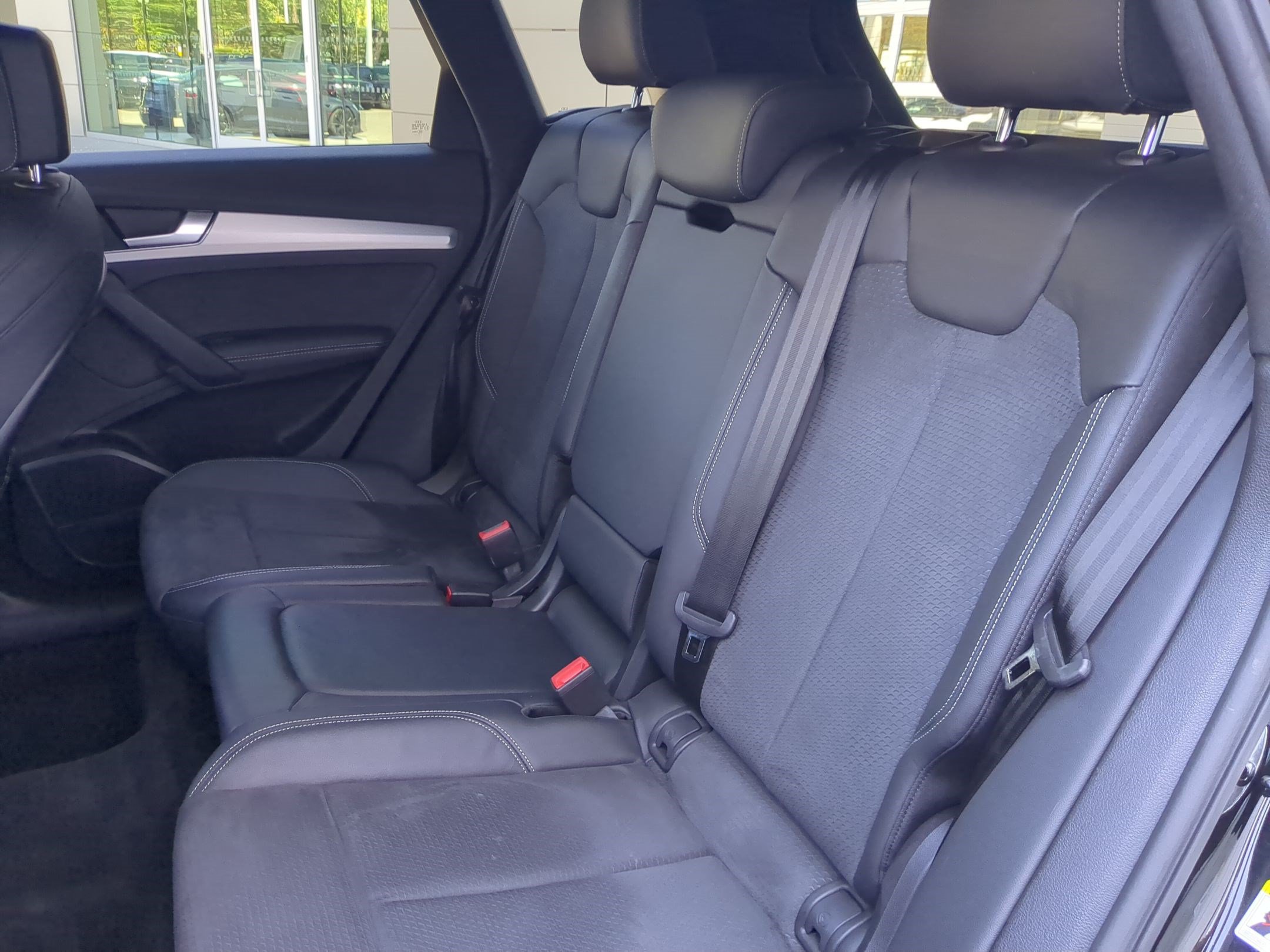 Used 2024 Audi Q5 e Premium Plus w/ Premium Plus Package AWD/4WD image 31