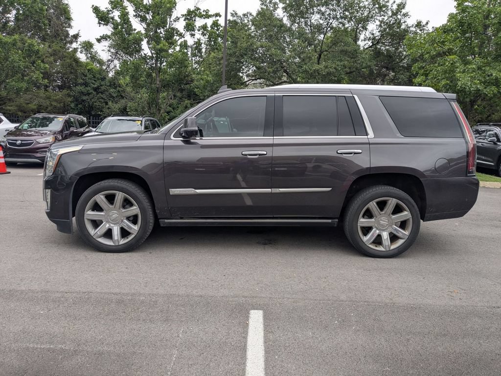 Used 2018 Cadillac Escalade Premium Luxury AWD/4WD image 9