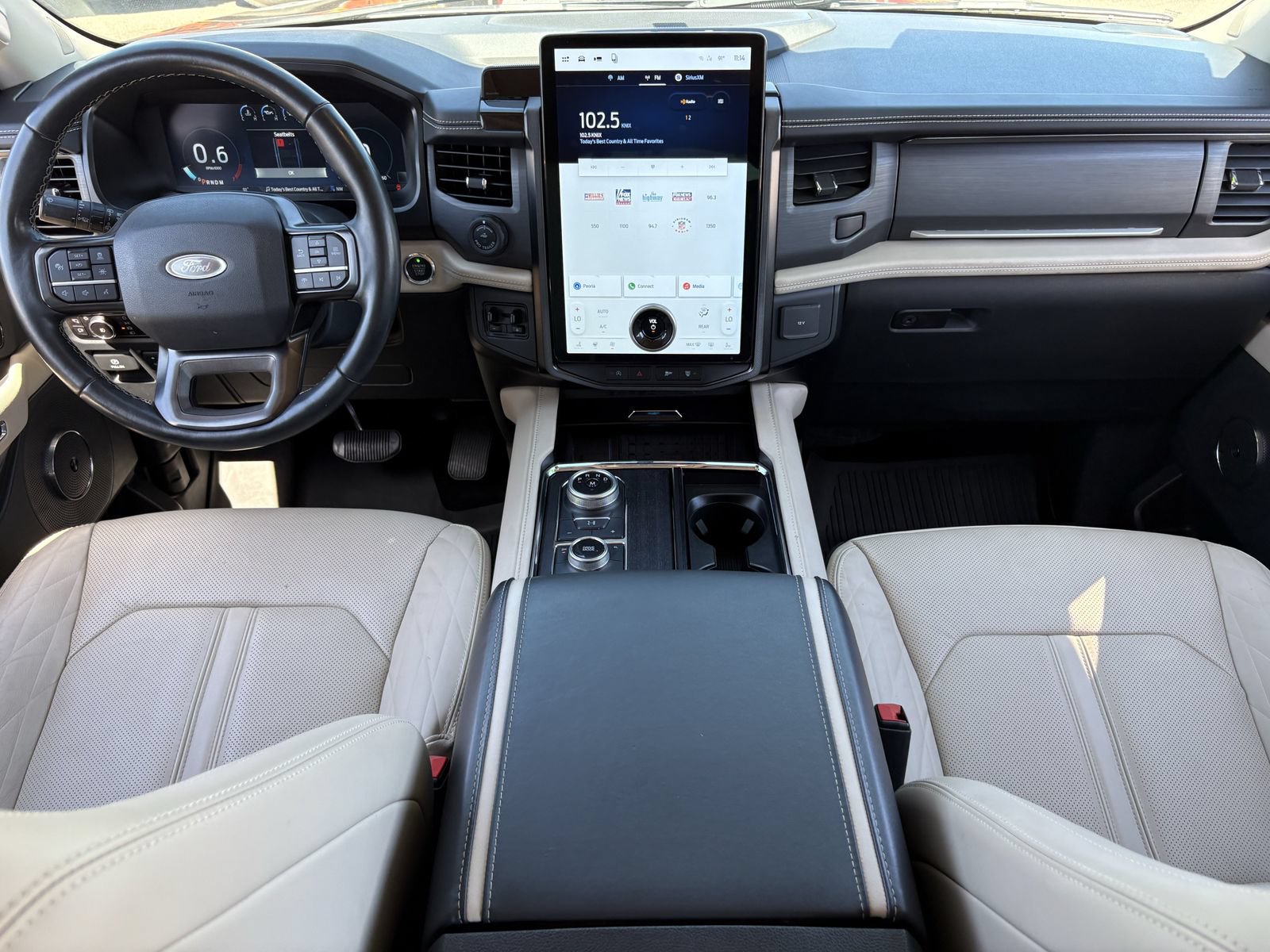Used 2023 Ford Expedition Platinum AWD/4WD image 18
