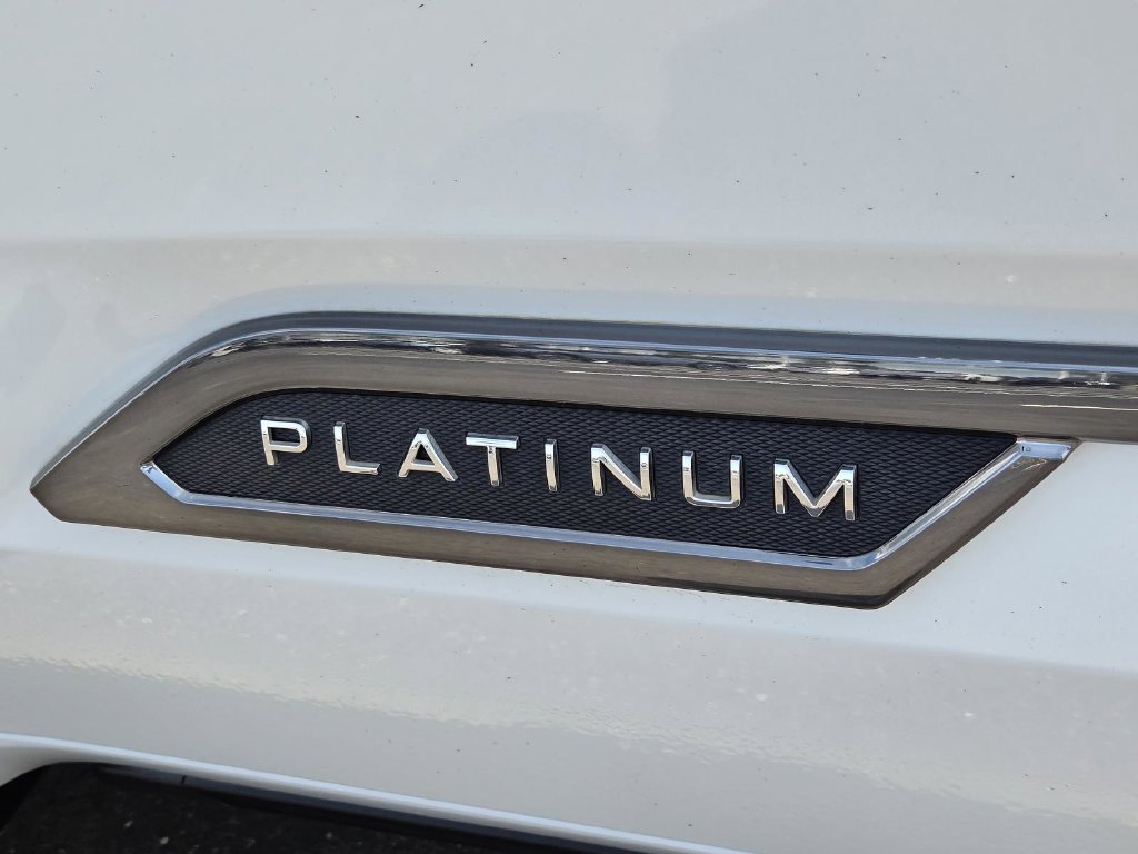 Used 2025 Toyota Tundra Platinum AWD/4WD image 48