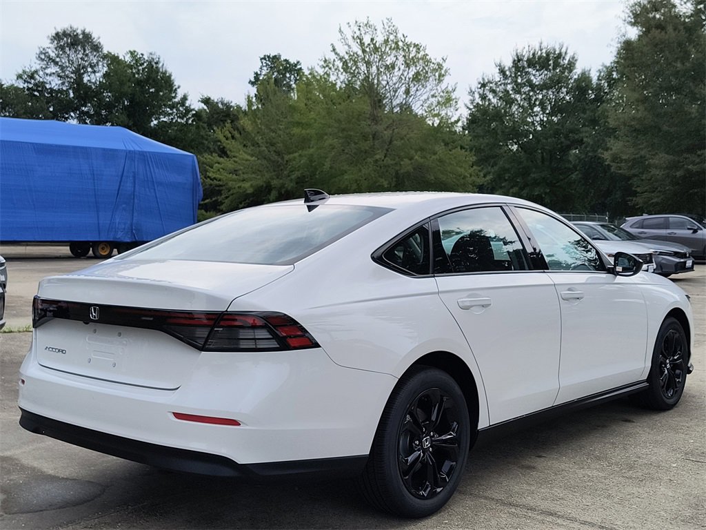 New 2025 Honda Accord SE image 4