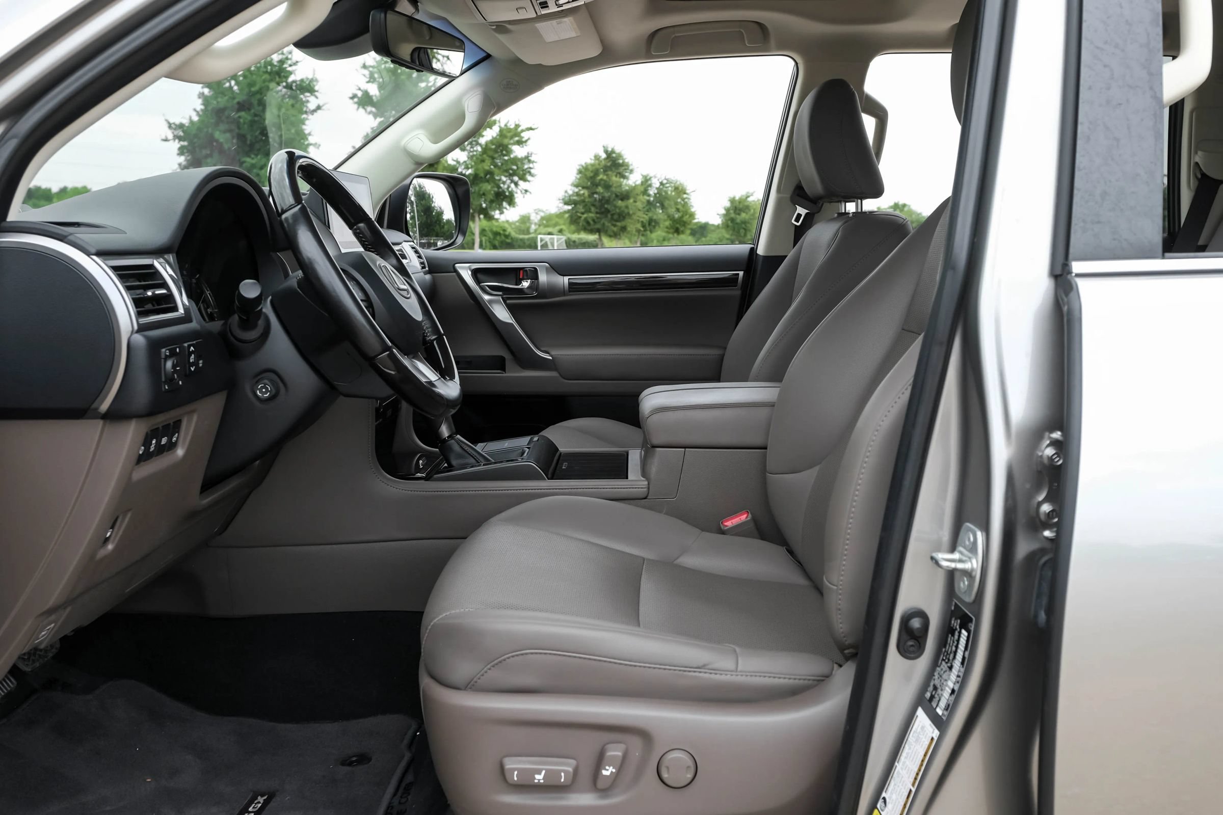 Used 2022 Lexus GX 460 Premium AWD/4WD image 4