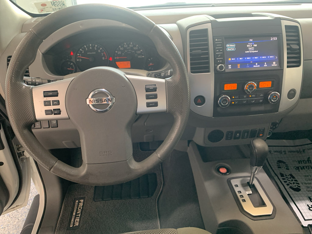 Used 2020 Nissan Frontier SV w/ Midnight Edition Floor Mats RWD image 13