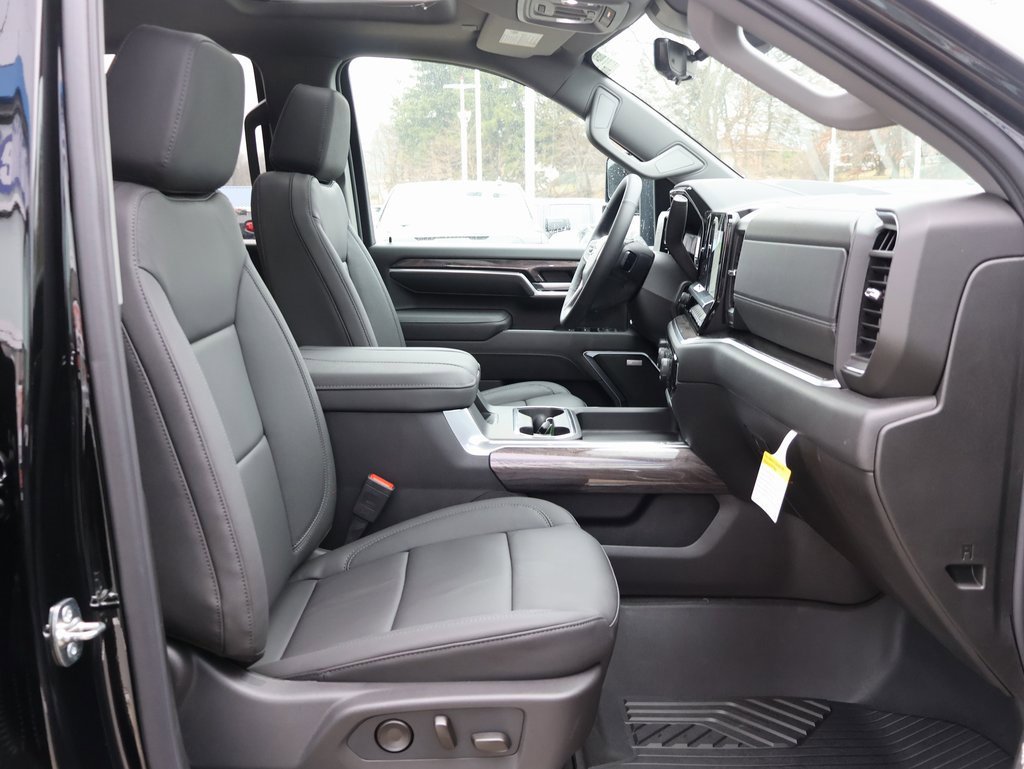 New 2026 Chevrolet Silverado 2500 LTZ w/ LTZ Plus Package image 44