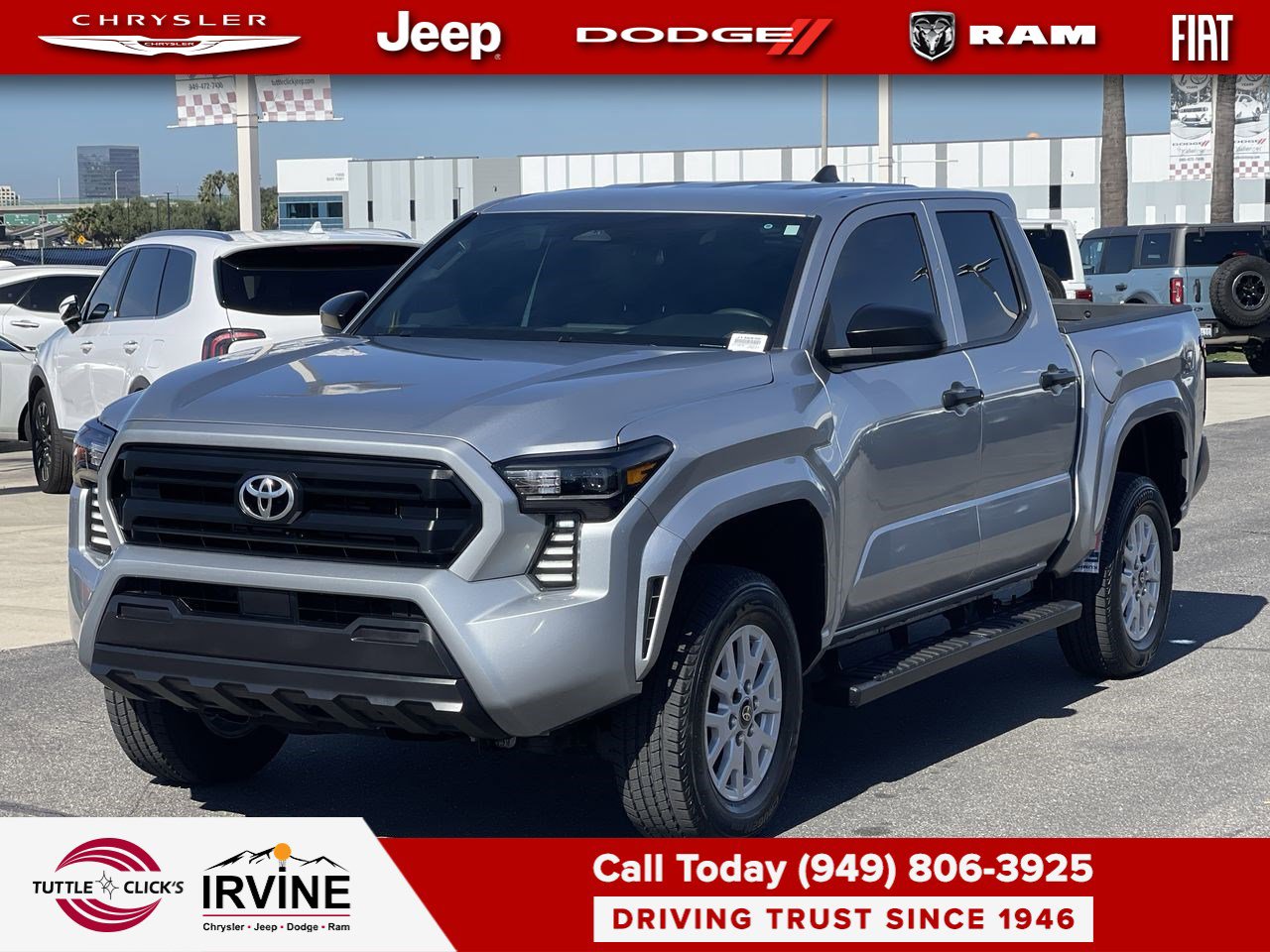 Used 2025 Toyota Tacoma SR image 3