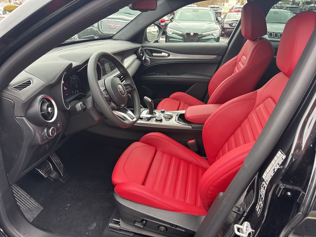 New 2026 Alfa Romeo Stelvio Sprint image 11