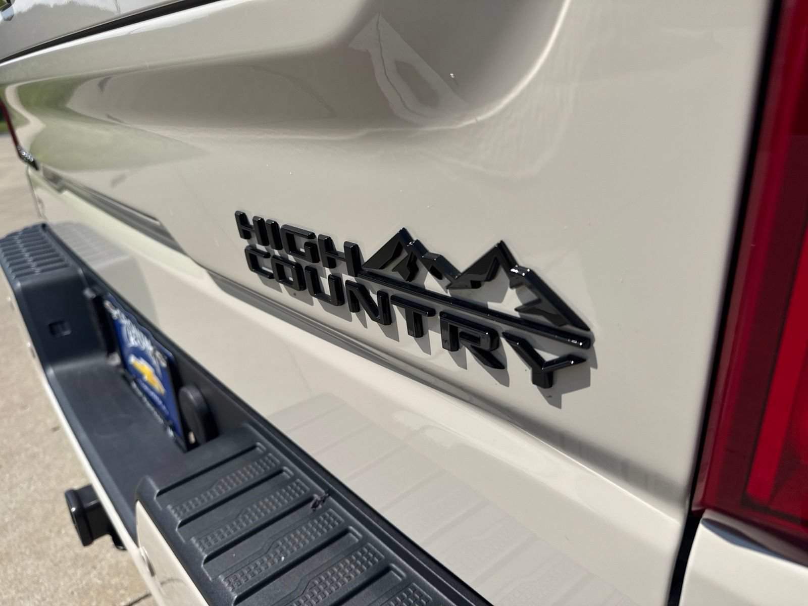 New 2026 Chevrolet Silverado 1500 High Country w/ Technology Package AWD/4WD image 7