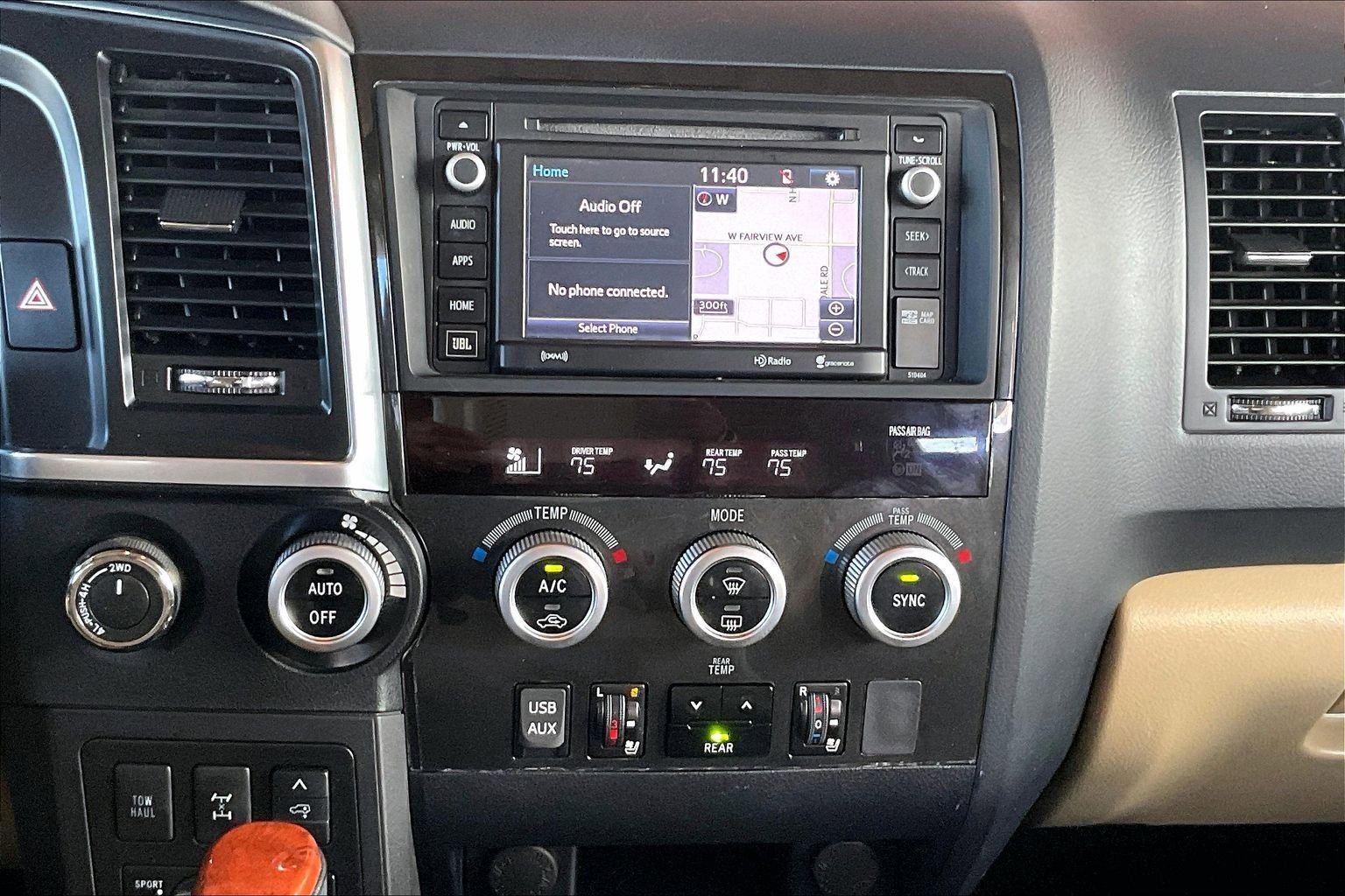 Used 2019 Toyota Sequoia Platinum AWD/4WD image 9