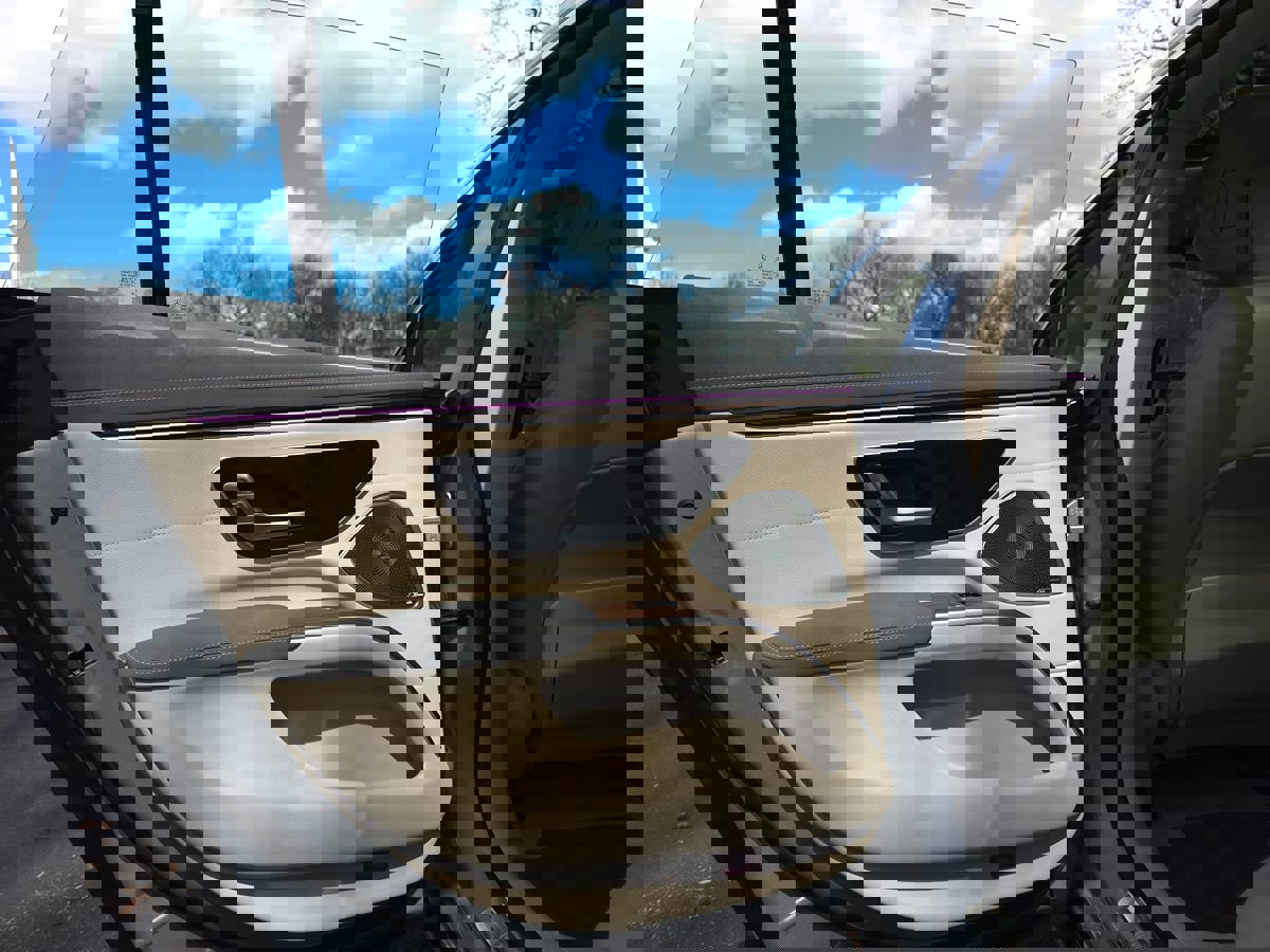 Used 2023 Mercedes-Benz EQS 580 4MATIC Sedan image 26