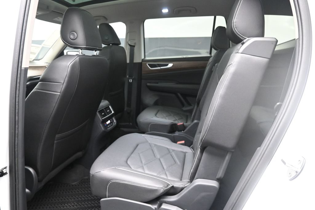 New 2026 Volkswagen Atlas SE FWD image 21