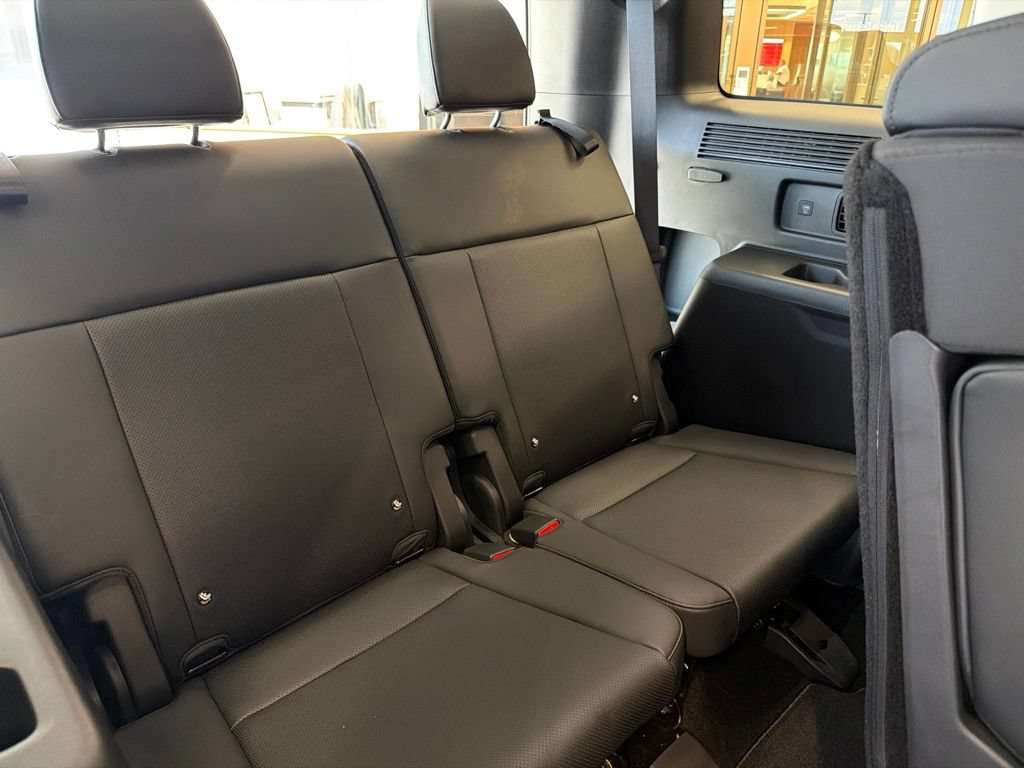 Used 2026 Hyundai Santa Fe SEL FWD image 46