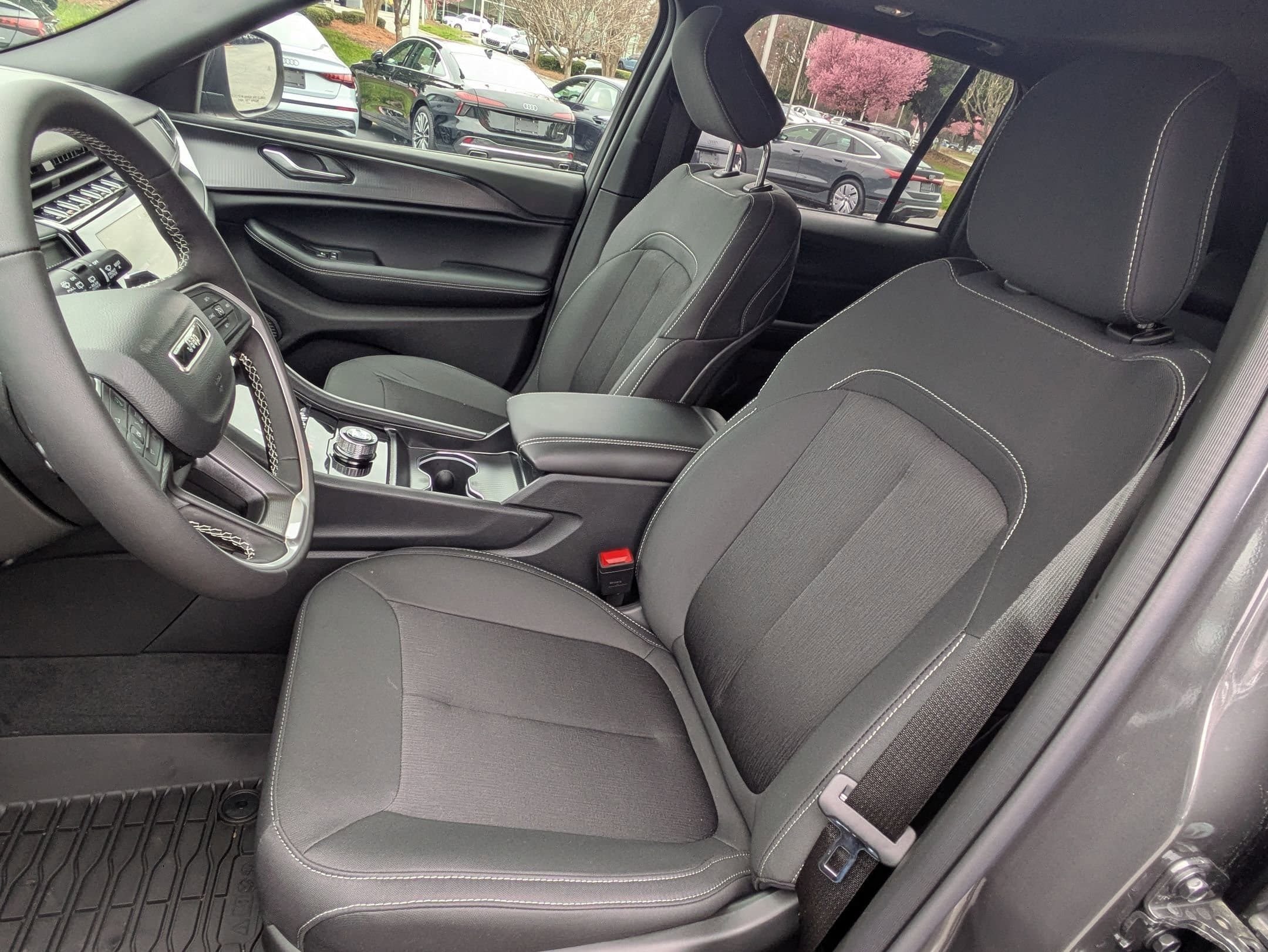 New 2026 Jeep Grand Cherokee Laredo X AWD/4WD image 18