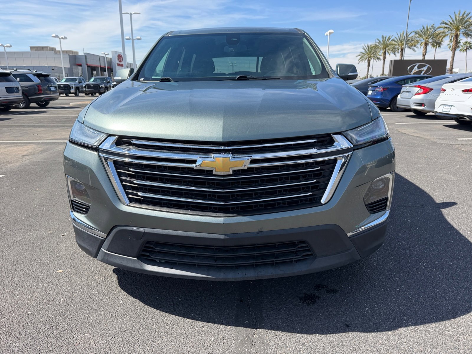 Used 2023 Chevrolet Traverse LT image 23