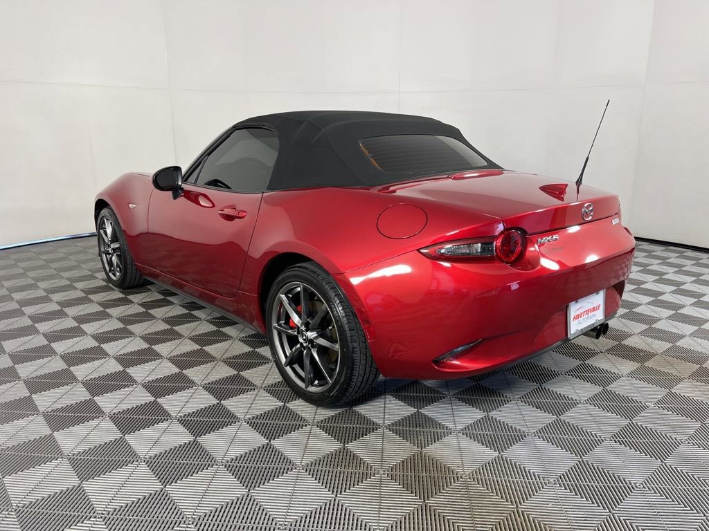 Used 2016 MAZDA MX-5 Miata Grand Touring image 11
