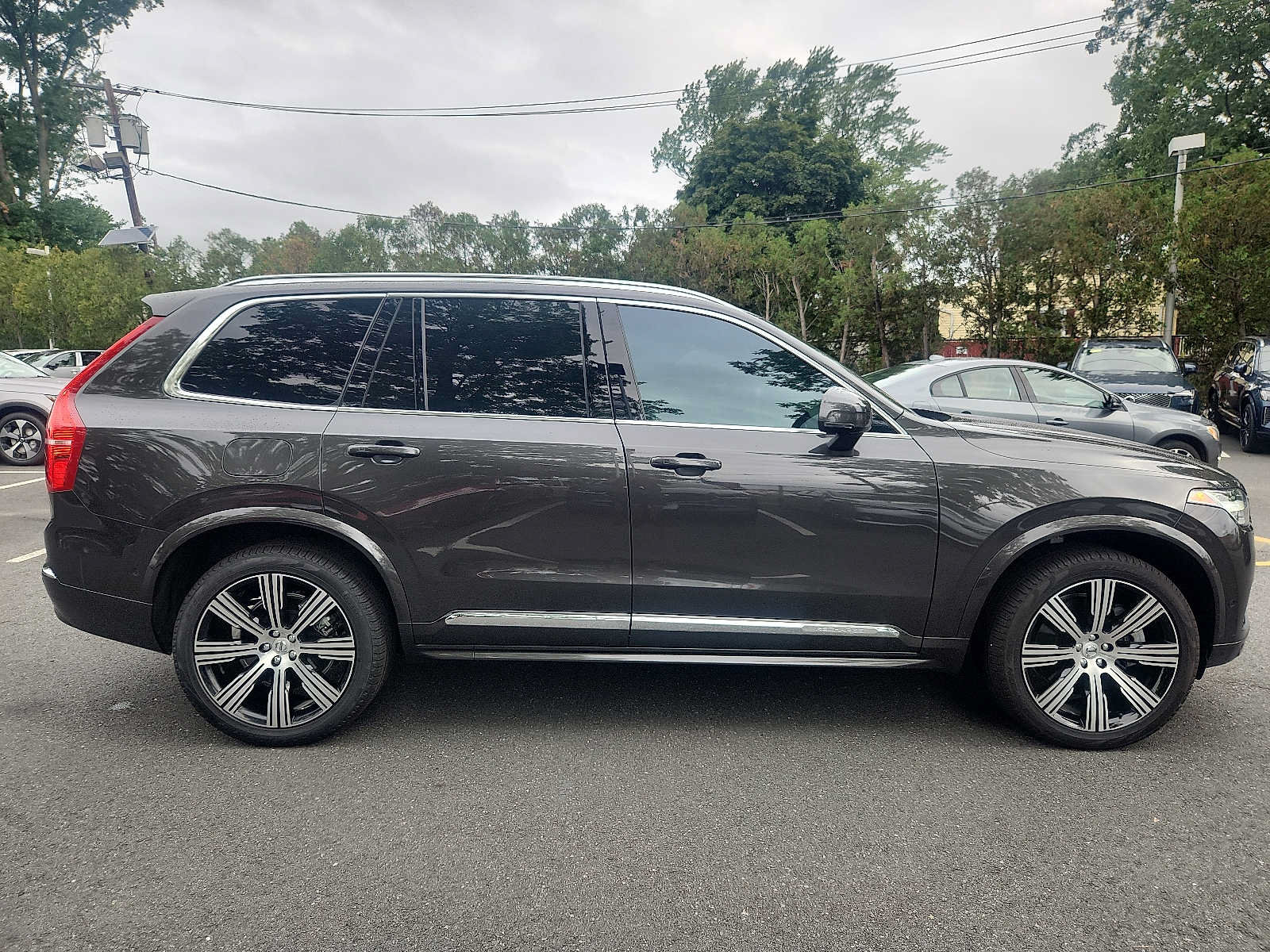 Certified 2024 Volvo XC90 T8 Ultimate w/ Protection Package Premier AWD/4WD image 7