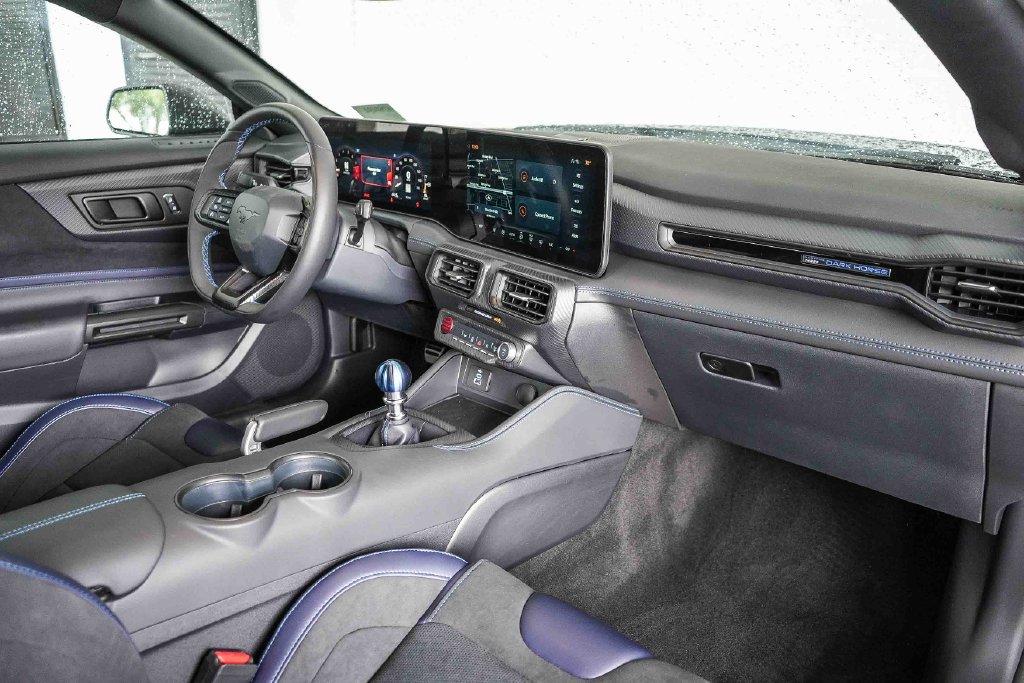New 2026 Ford Mustang Dark Horse RWD image 13
