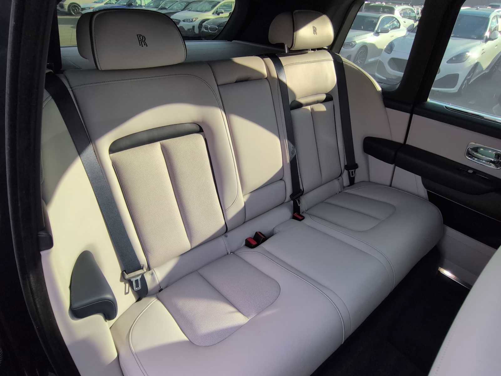 Used 2022 Rolls-Royce Cullinan image 21