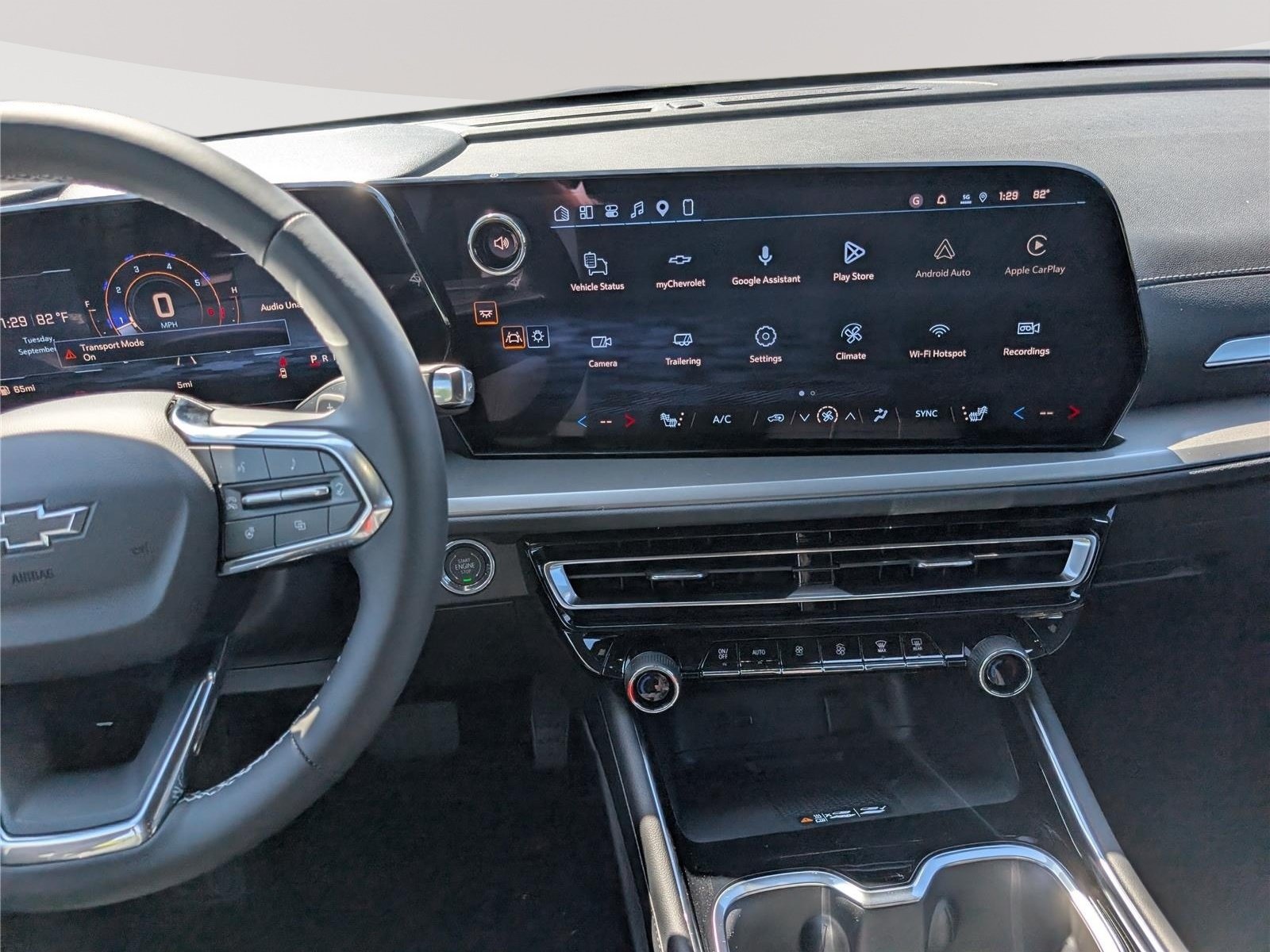 New 2027 Chevrolet Traverse LT w/ Midnight/Sport Edition FWD image 15