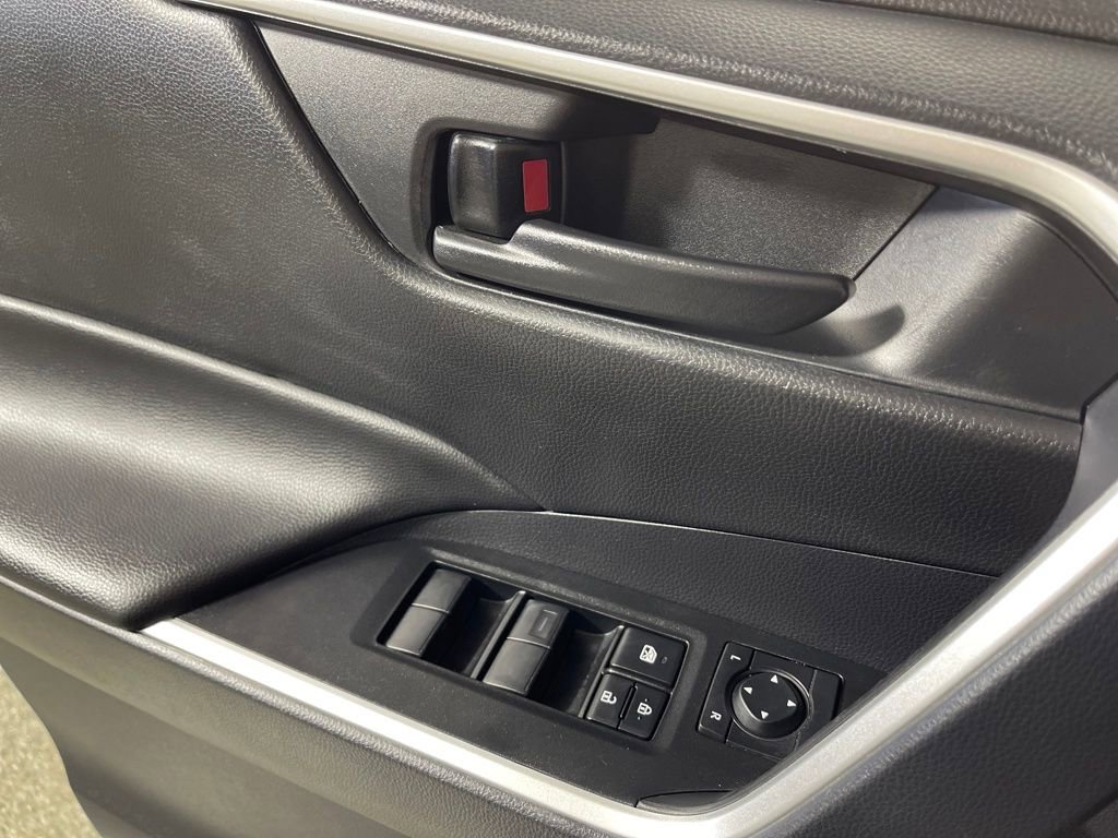 Certified 2025 Toyota RAV4 LE image 16