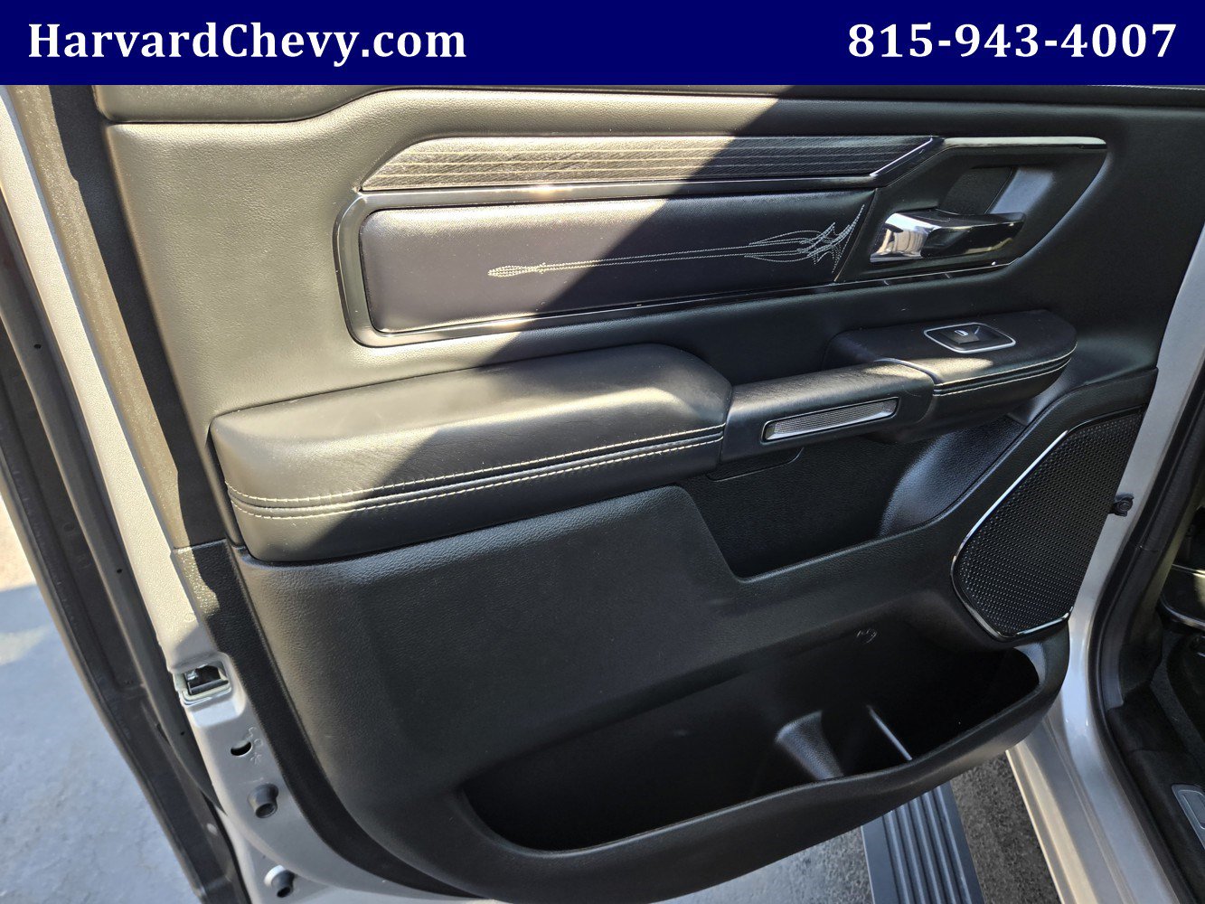 Used 2022 RAM 1500 Limited w/ Body-Colour Bumper Group AWD/4WD image 40