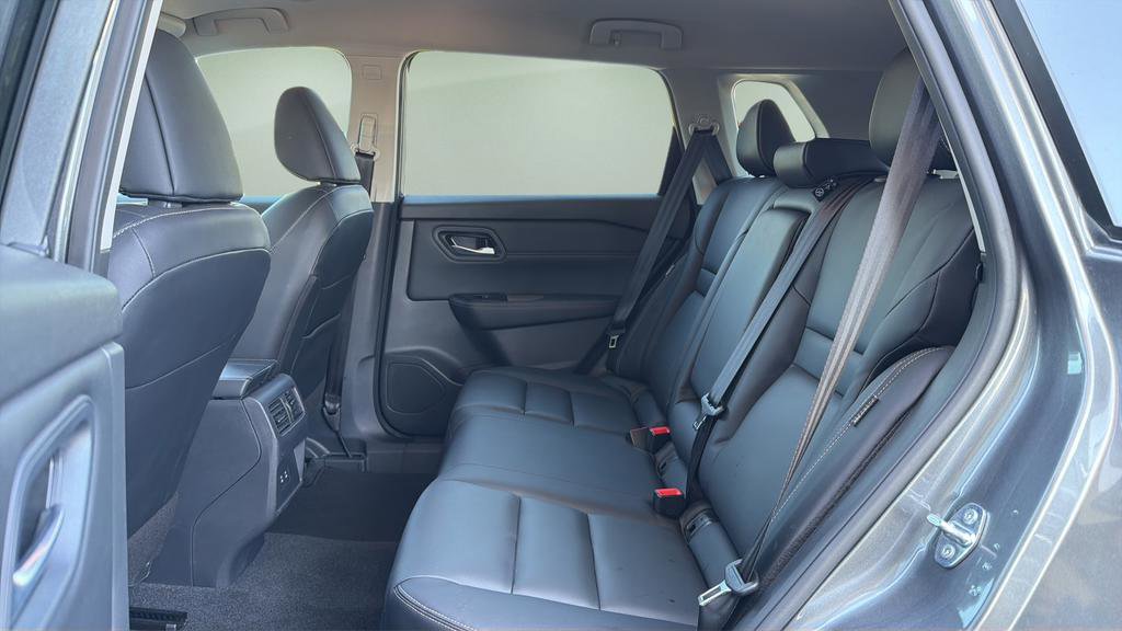 Certified 2026 Nissan Rogue SL AWD/4WD image 15