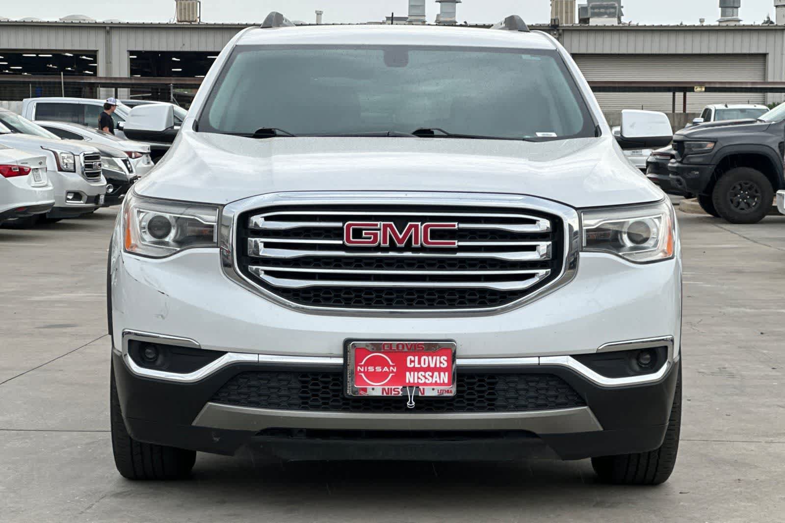 Used 2018 GMC Acadia SLE FWD image 11