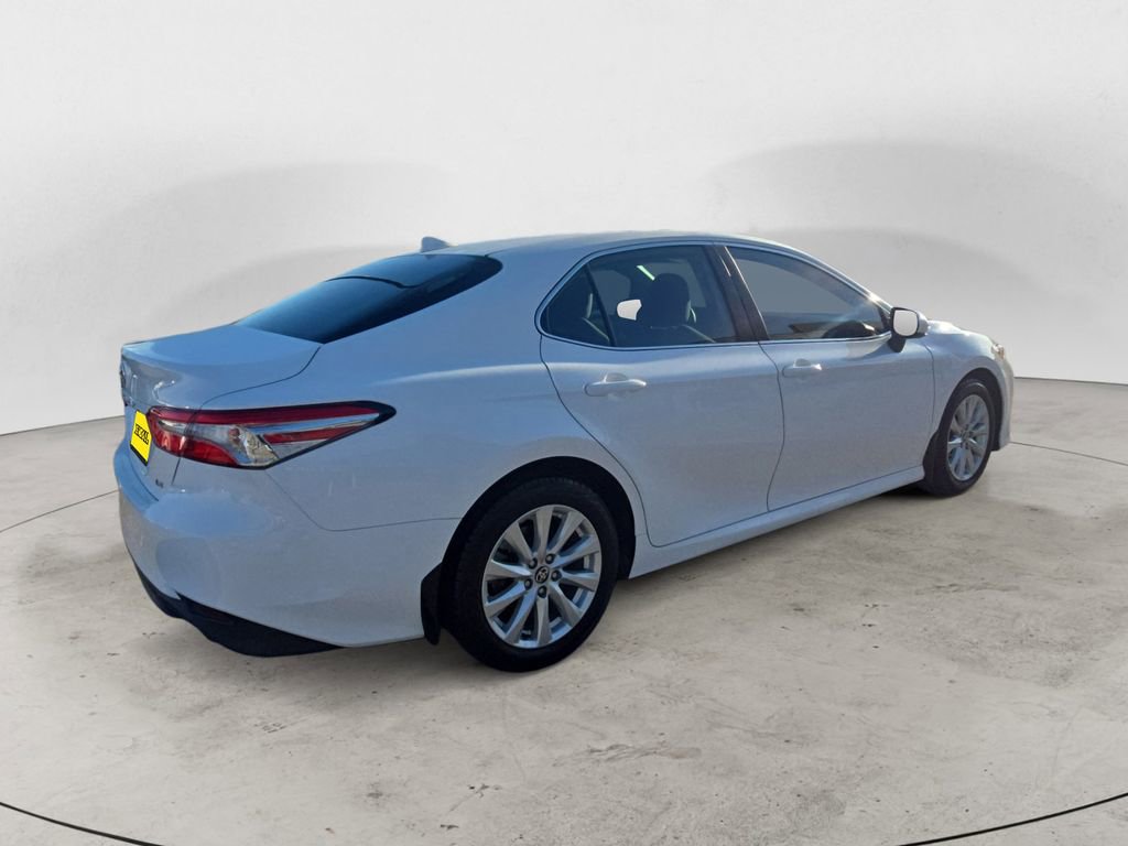 Used 2020 Toyota Camry LE w/ Carpet Mat Package FWD image 5