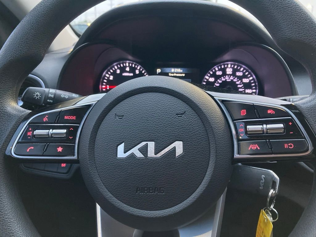 Used 2023 Kia Forte LXS FWD image 18