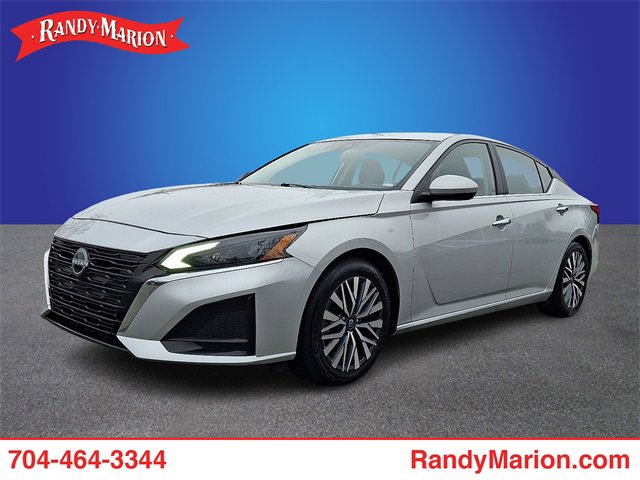 Used 2024 Nissan Altima 2.5 SV