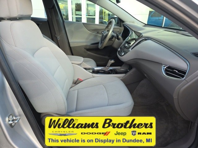 Used 2018 Chevrolet Malibu LT image 27