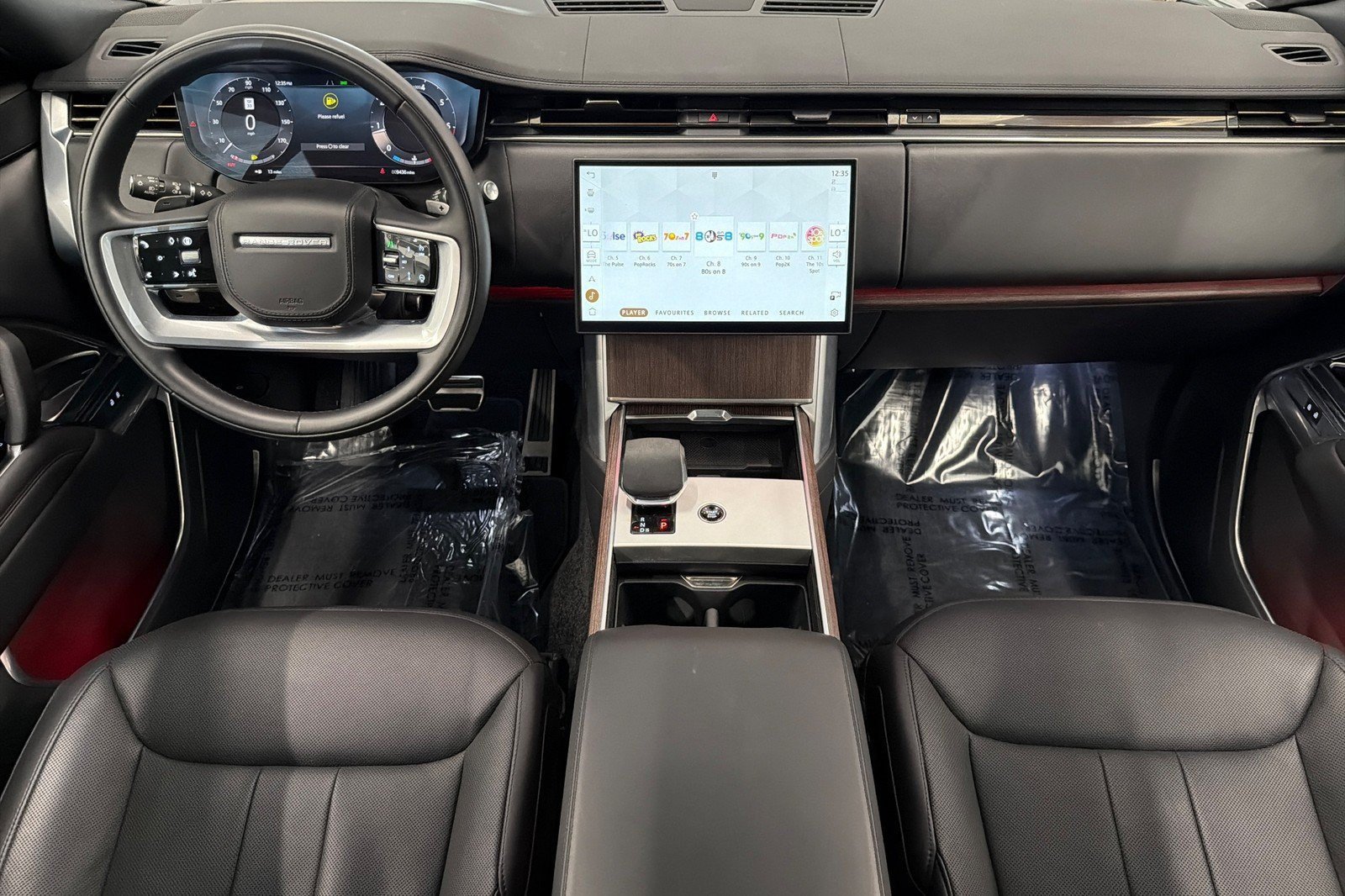 Certified 2025 Land Rover Range Rover SE AWD/4WD image 16
