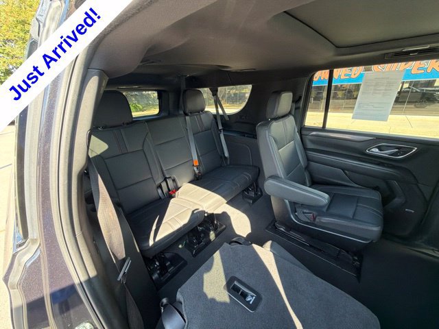 Used 2024 Chevrolet Suburban RST w/ Luxury Package AWD/4WD image 39