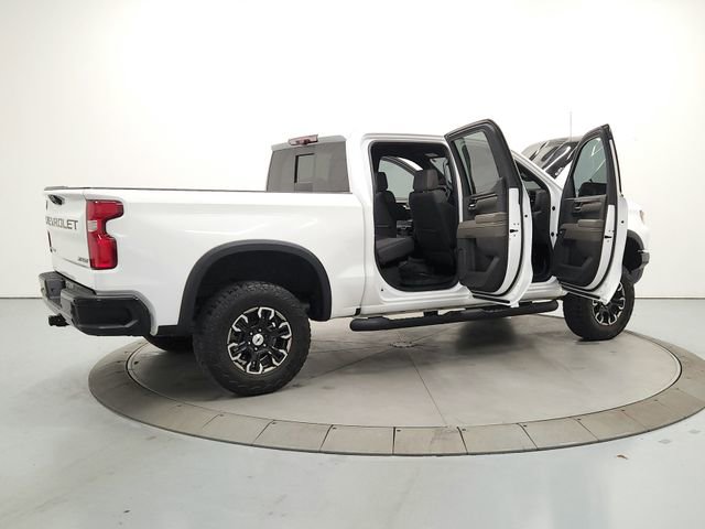 Used 2023 Chevrolet Silverado 1500 ZR2 w/ Technology Package AWD/4WD image 15