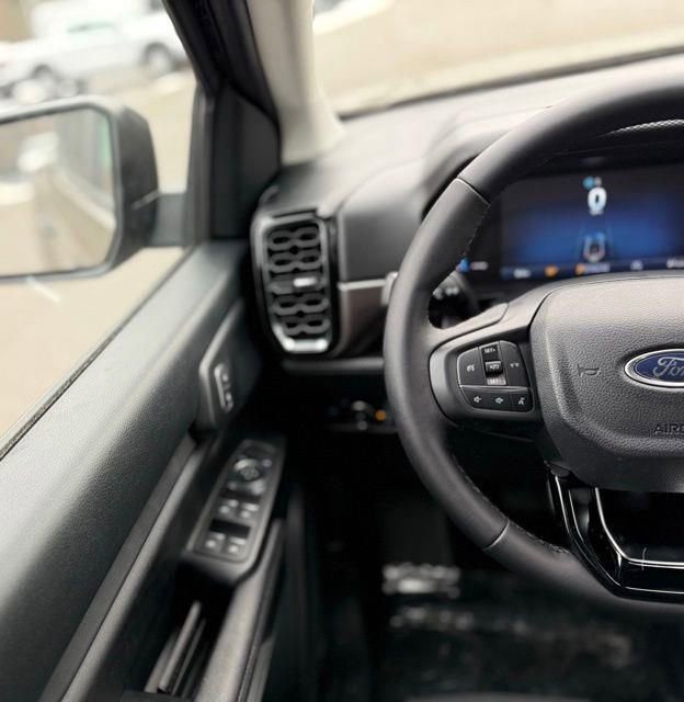 New 2025 Ford Ranger XLT w/ Equipment Group 301A High image 18