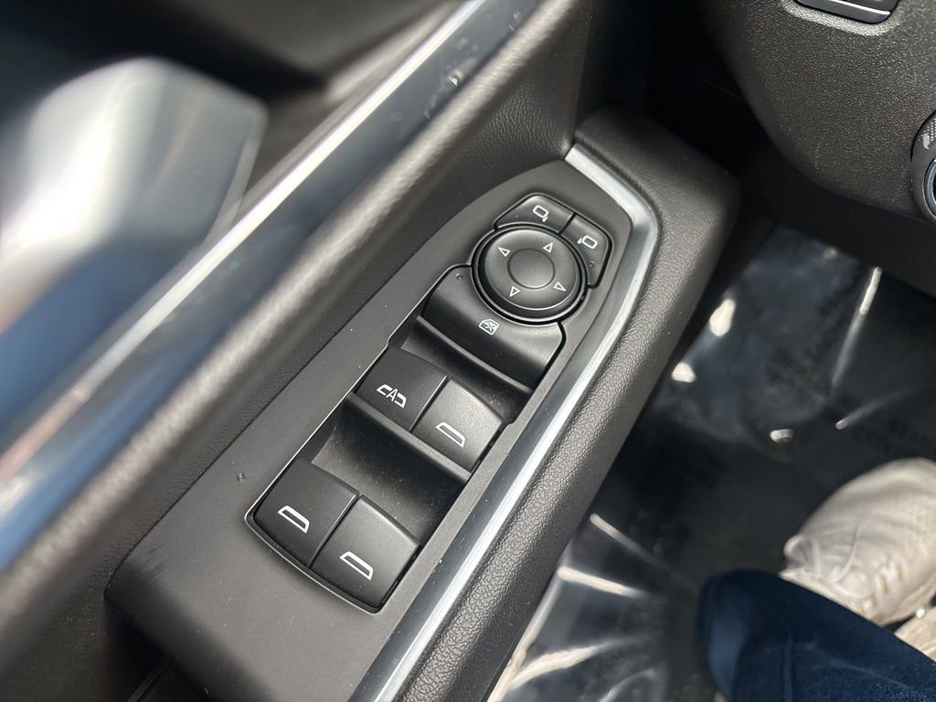 Used 2023 Chevrolet Silverado 1500 LT image 17